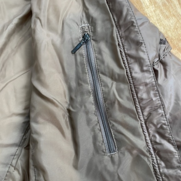 Columbia down jacket - Picture 8 of 10